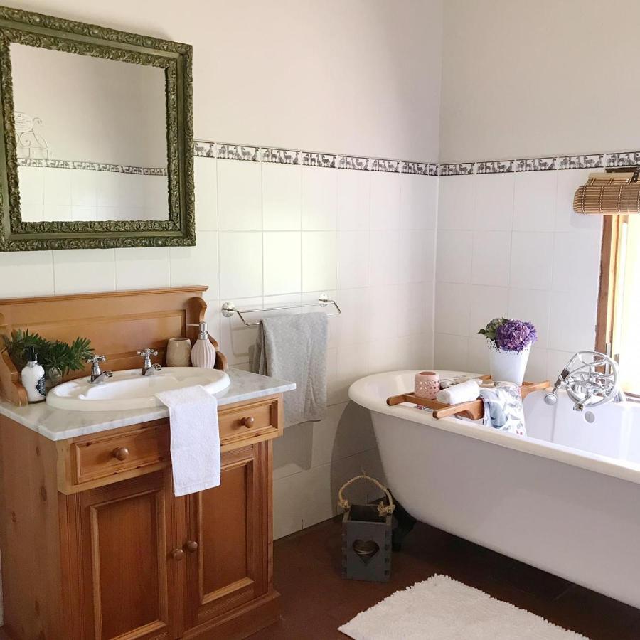 Erin Guesthouse And B&B Bergville Esterno foto